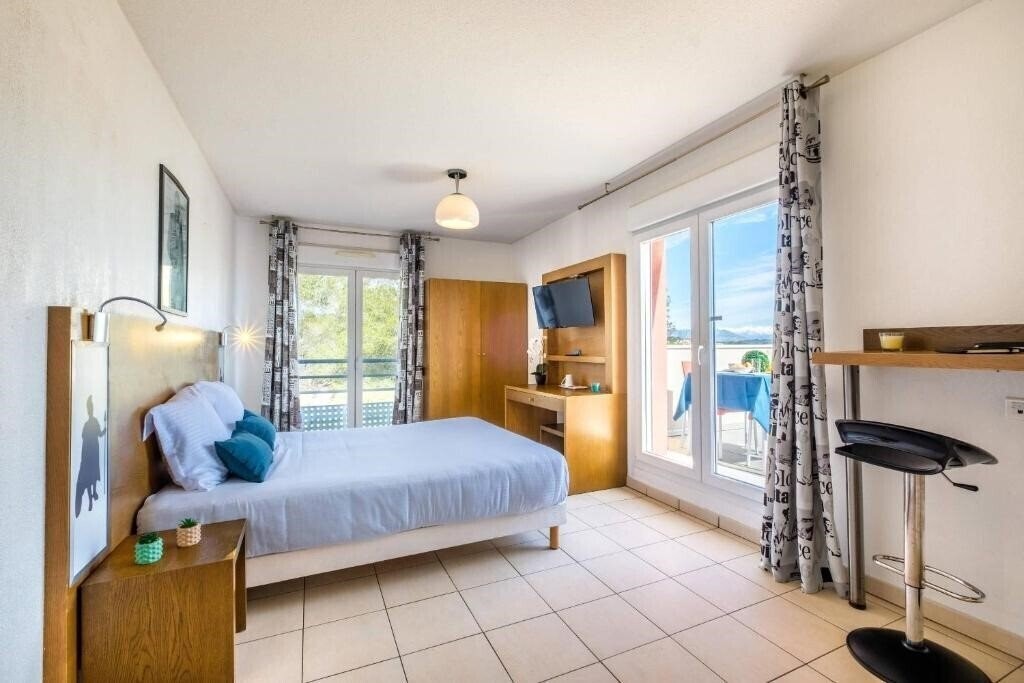 Картинка Comfort Aparthotel Antibes Le Maestria 3*