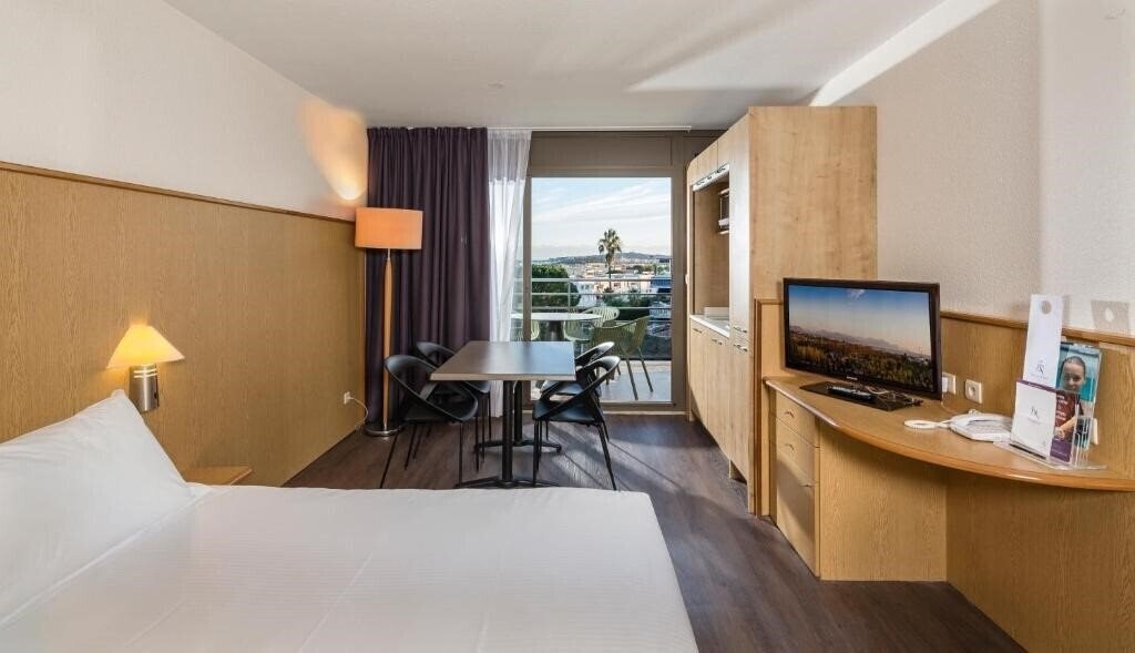 Фото Thalazur Antibes Residence & SPA 4*