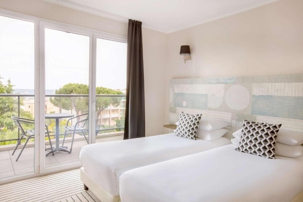 Фото Best Western Plus Antibes Riviera 4*