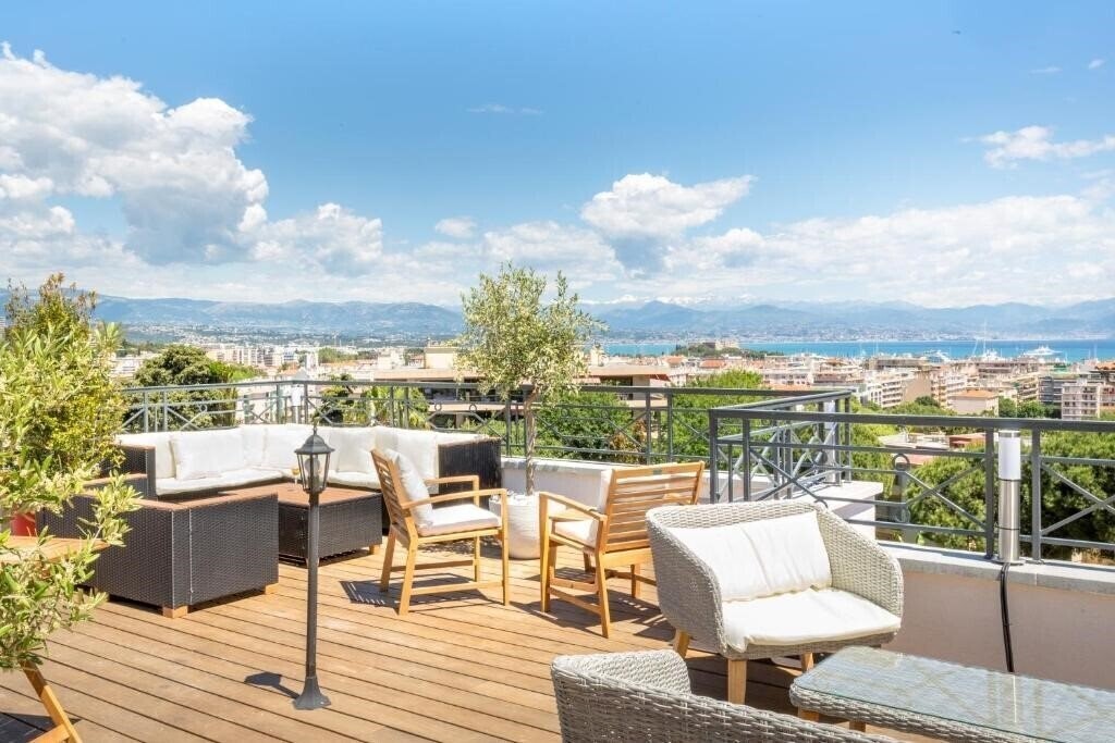 Фото Best Western Journel Antibes-Juan-Les-Pins 3*