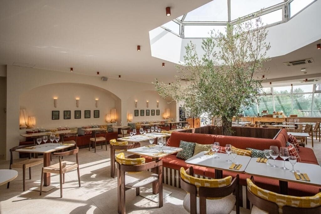 Зображення Mercure Arles Centre Arenes 4*