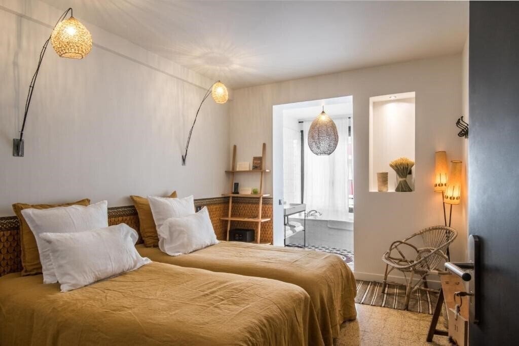 Готель Maison Volver 4*