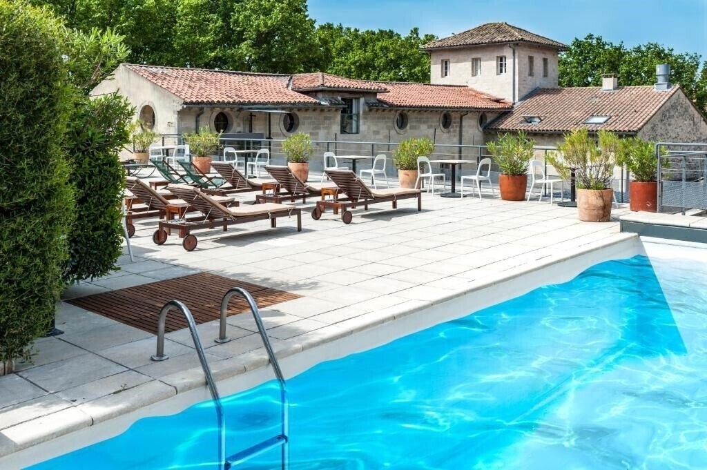 Готель Hotel Cloitre Saint Louis 4*