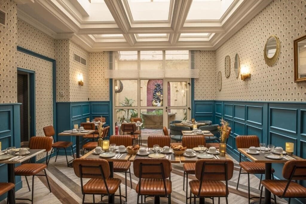 Фотографія Hotel Le Bristol Avignon 4*