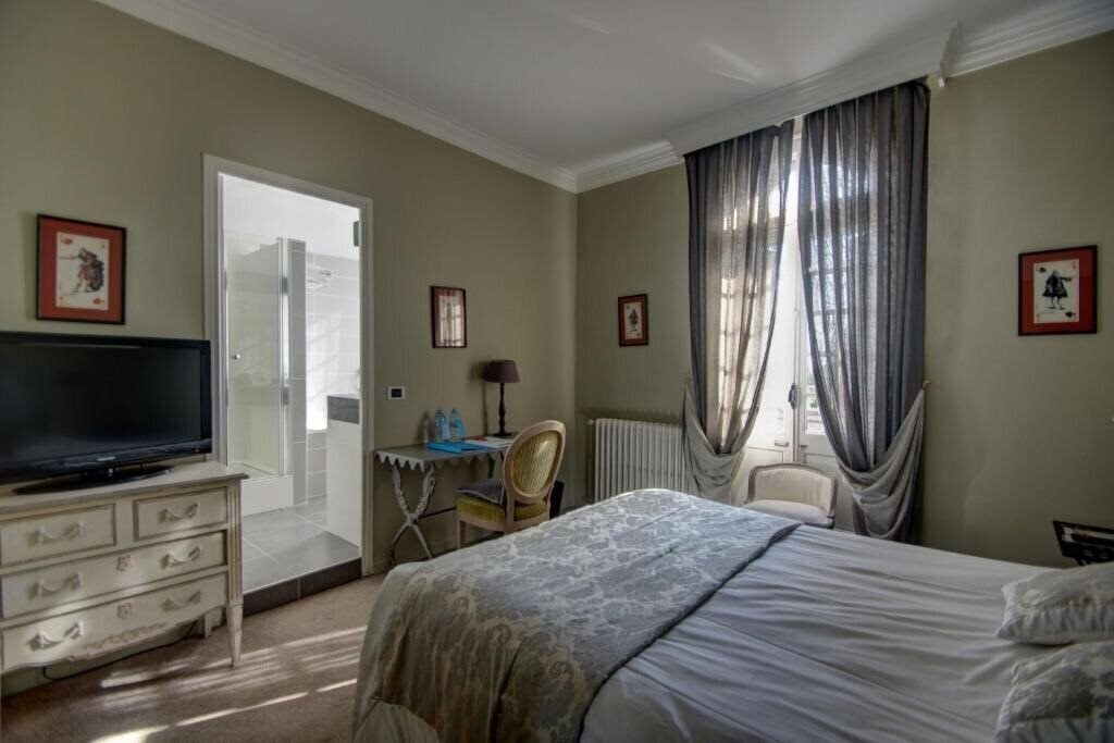 Фотографія Hotel La Magnaneraie 4*