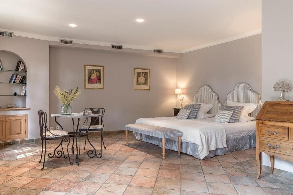 Картинка Hotel La Magnaneraie 4*