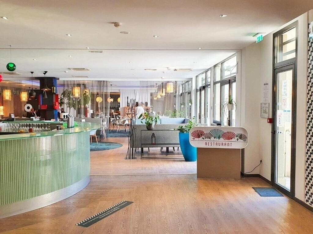 Фотография Novotel Avignon Centre 4*