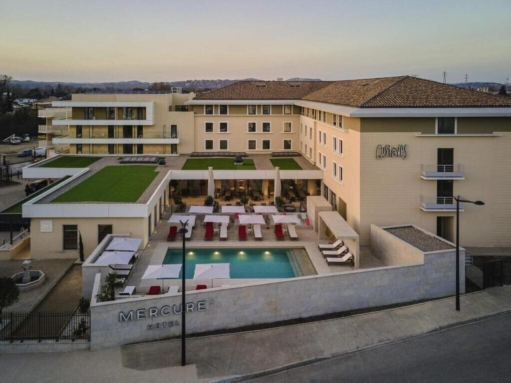 Готель Mercure Avignon Gare TGV 4*