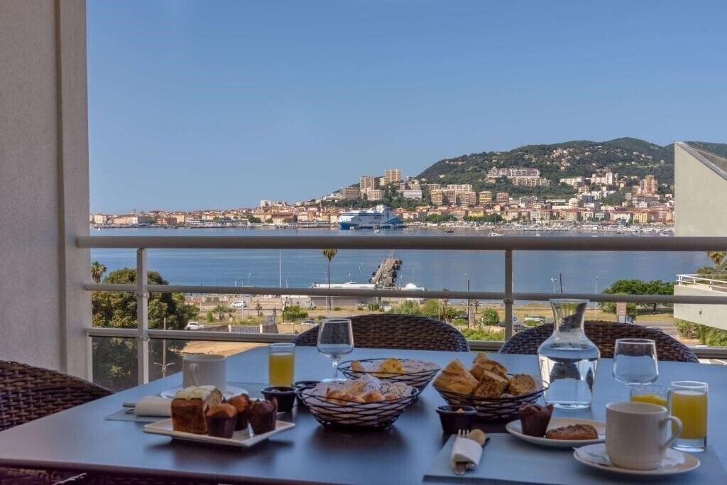Фотография Best Western Plus Ajaccio Amiraute Hotel 4*