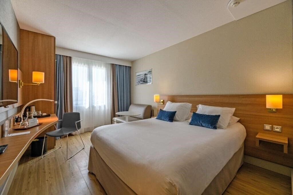 Фото Best Western Plus Ajaccio Amiraute Hotel 4*