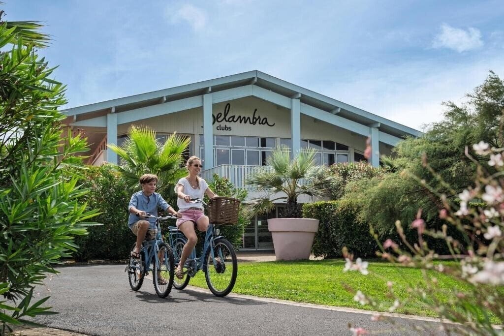 Готель Belambra Clubs Les Vignes 3*