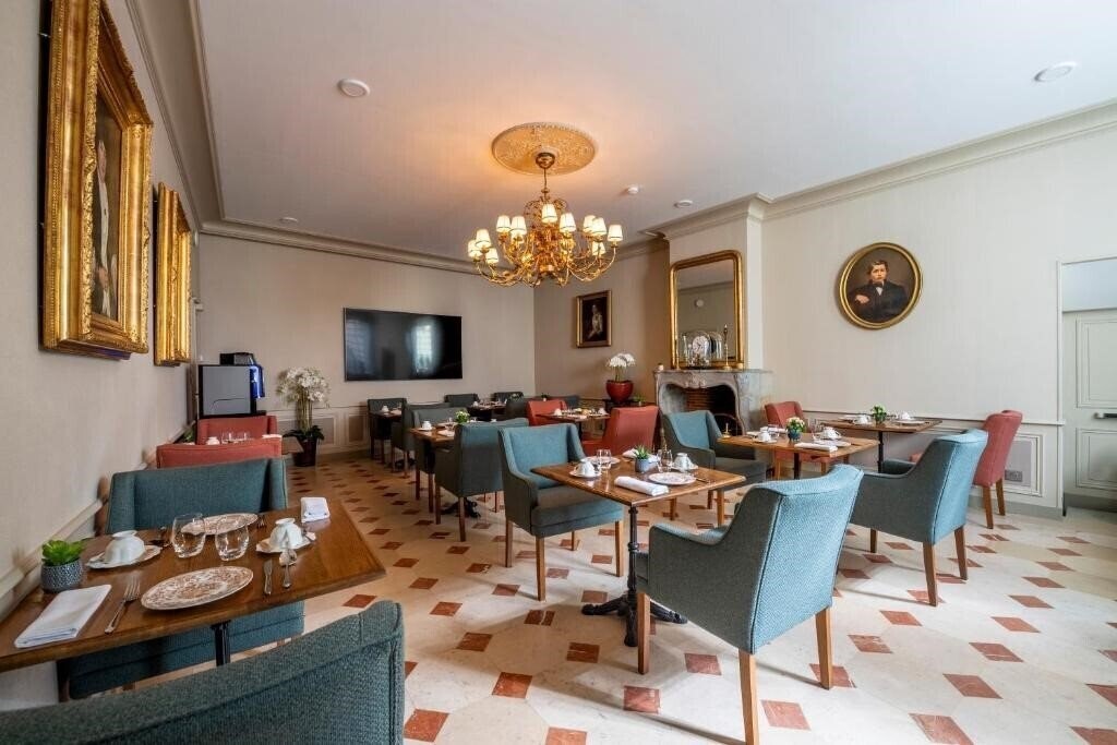 Изображение Hotel de la Poste d'Avallon 4*