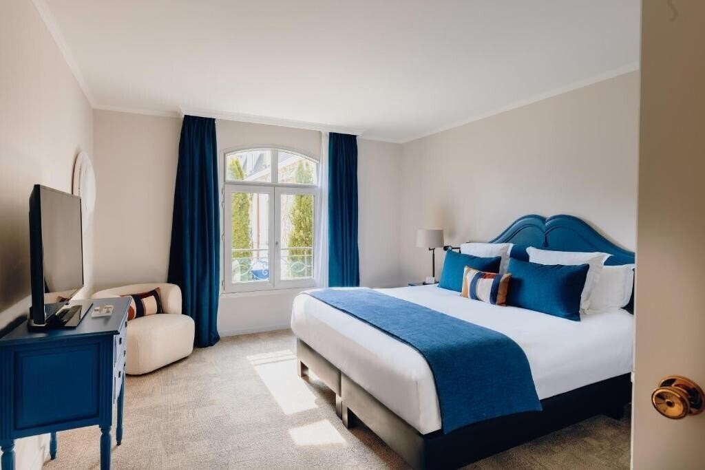 Фото Cedre Beaune, A Beauvallon Hotel & SPA 5*
