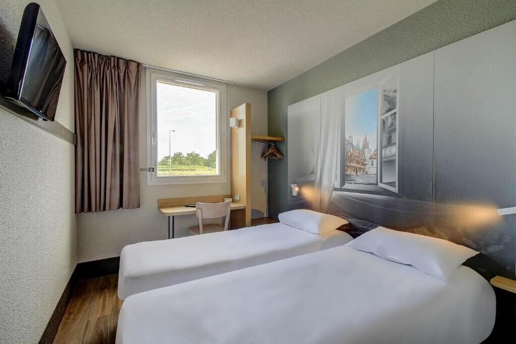 Фото B&B Hotel Beaune Nord 2*