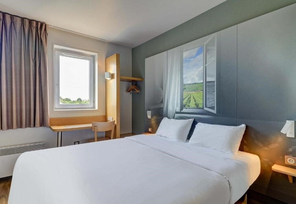Фото B&B Hotel Beaune Sud 2 2*