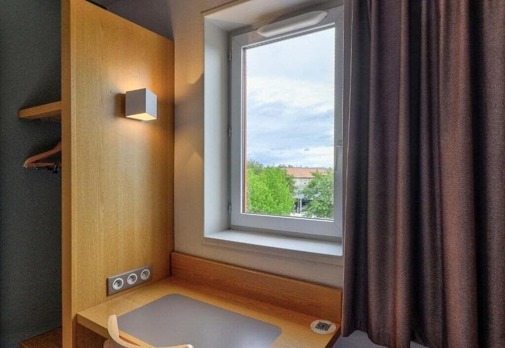 Фотографія B&B Hotel Beaune Sud 2 2*