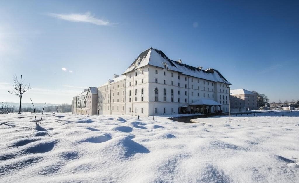 Готель B&B Hotel Pres de Disneyland Paris (ex. B&B Disneyland) 2*