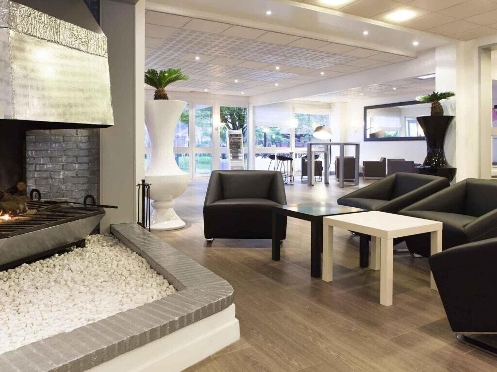 Зображення Novotel Fontainebleau Ury 4*