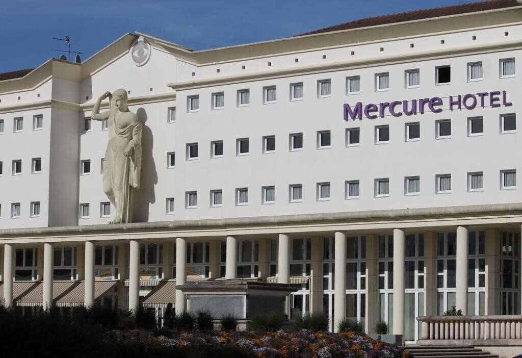 Готель Hotel Mercure Marne la Vallee Bussy St Georges 4*