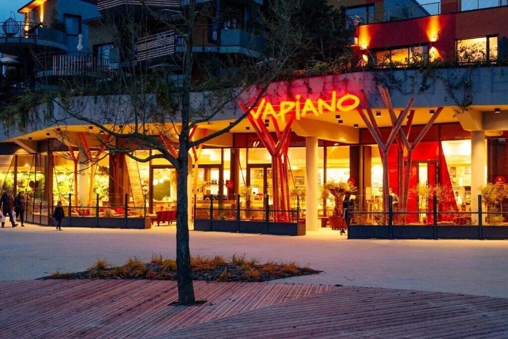 Картинка Center Parcs Village Nature Paris (ex. Villages Nature Paris) 4*