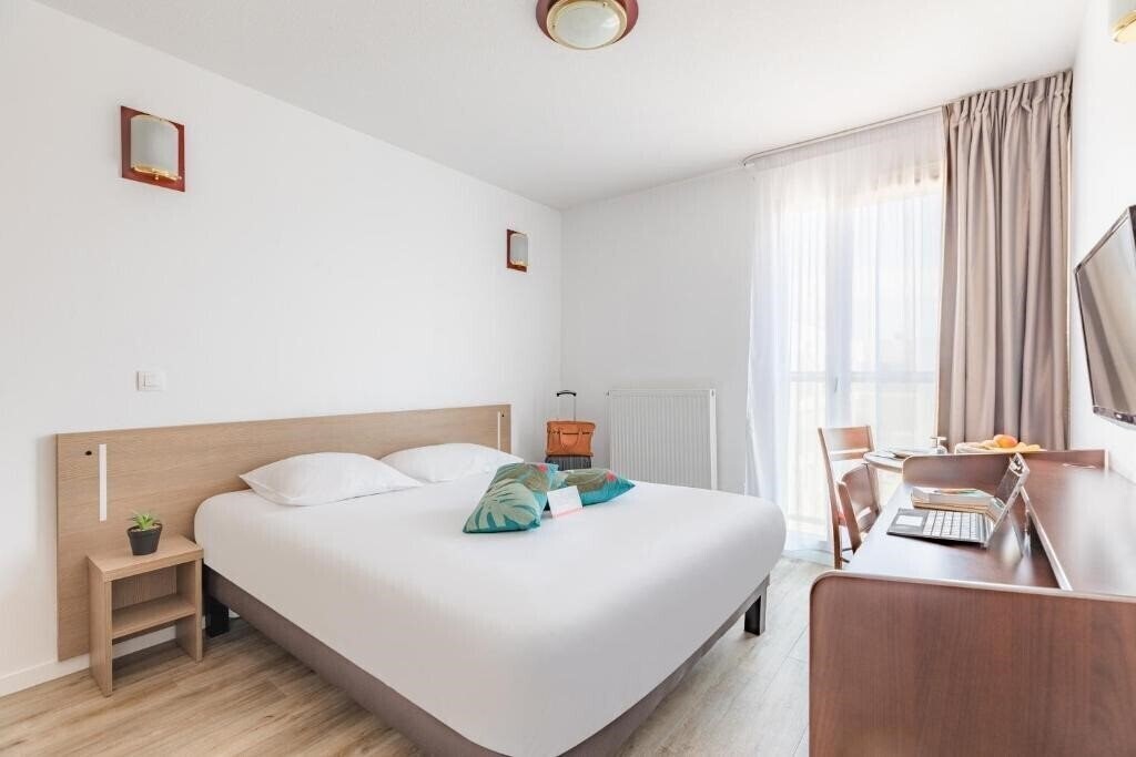 Готель Appart'City Chalon Sur Saone 3*