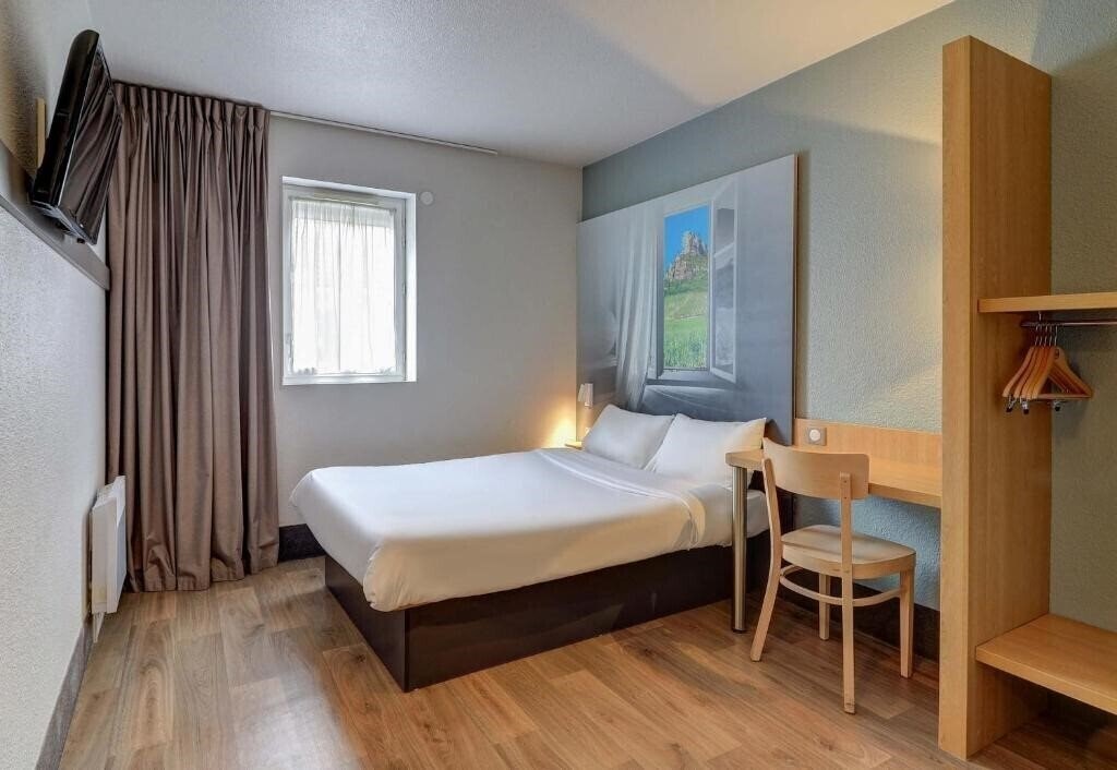 Отель B&B Hotel Chalon Sur Saone Sud 2*