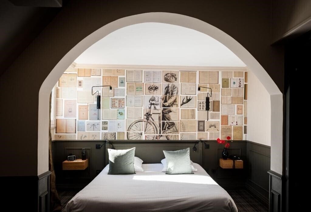 Фото Ermitage de Corton 4*