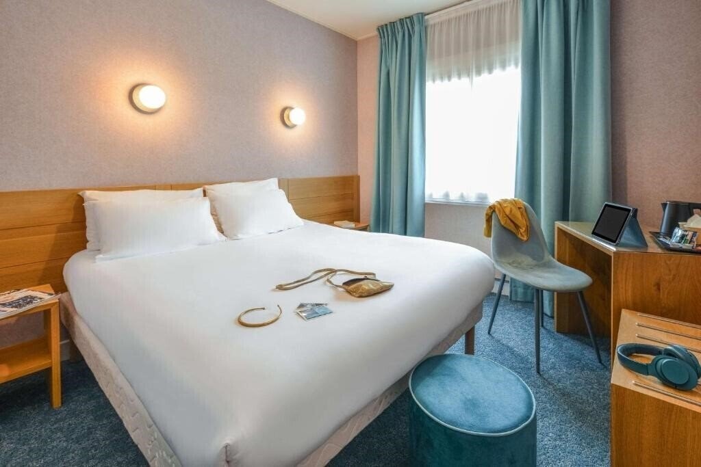 Фото Sure Hotel by Best Western Centre Beaune 3*