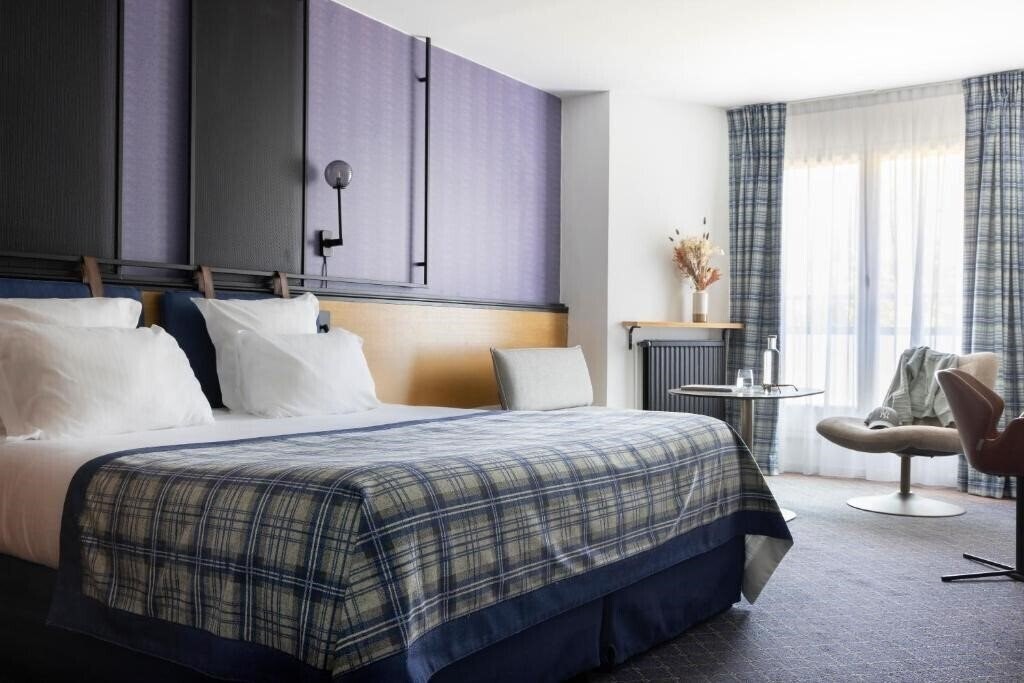 Готель Les Jardins De Deauville 4*
