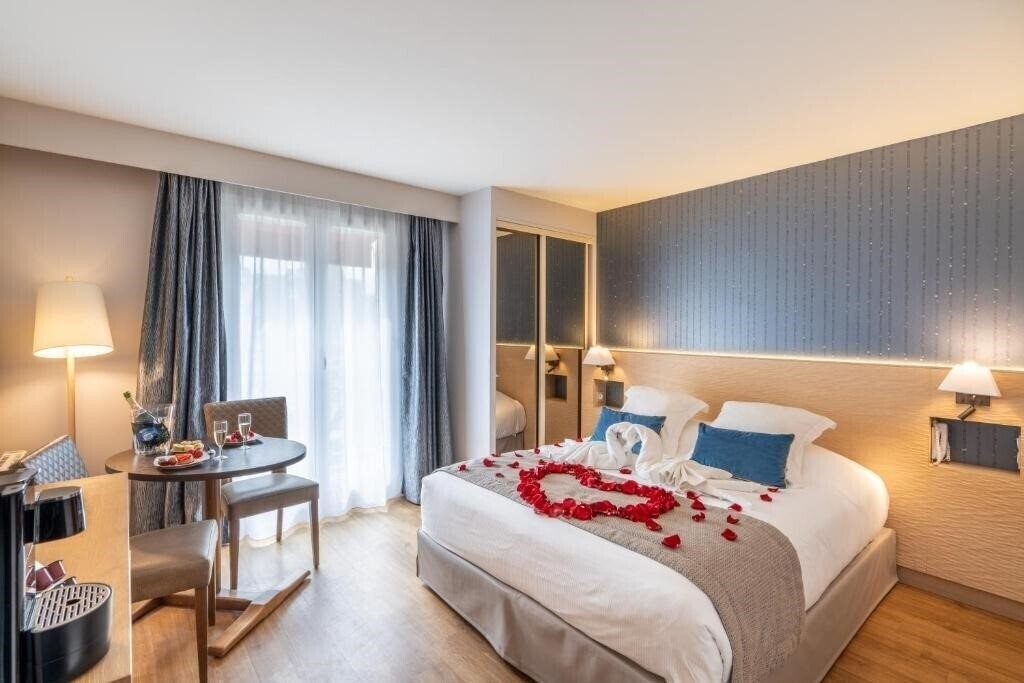 Фотографія La Closerie Deauville 4*