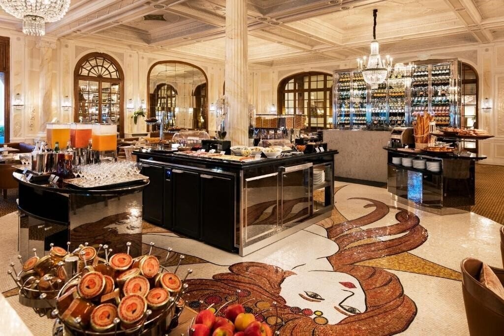 Фотографія Hotel Barriere Le Normandy 5*