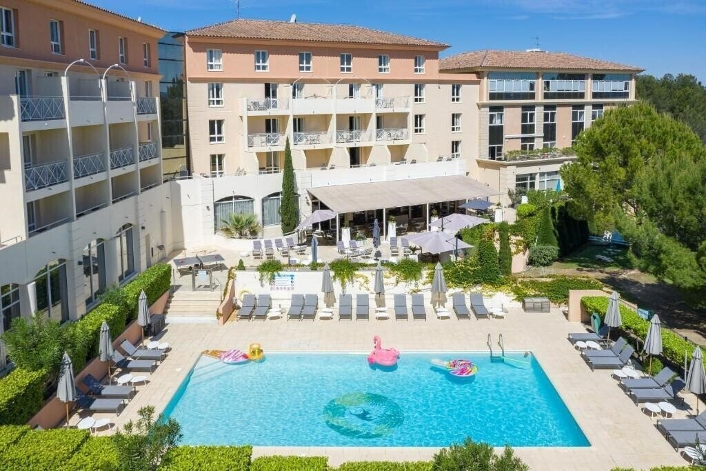 Готель Hotel Birdy by Happyculture 4*