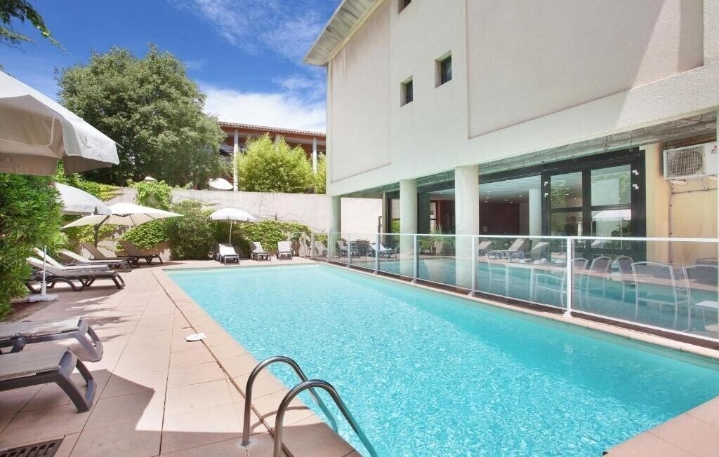 Фото Appart Hotel Odalys City Signature Aix en Provence Les Floridianes 4*