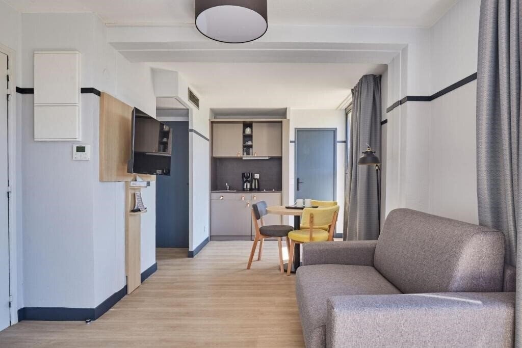 Картинка Appart Hotel Odalys City Signature Aix en Provence Les Floridianes 4*