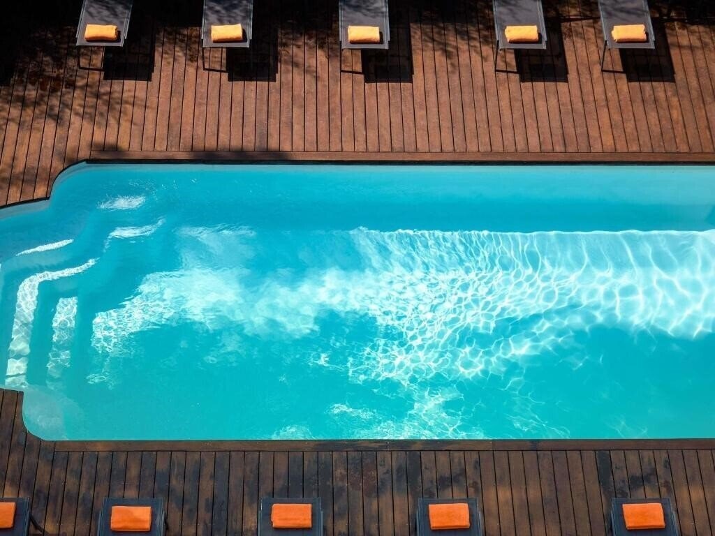 Готель Mercure Aix-En-Provence La Duranne Gare TGV 4*