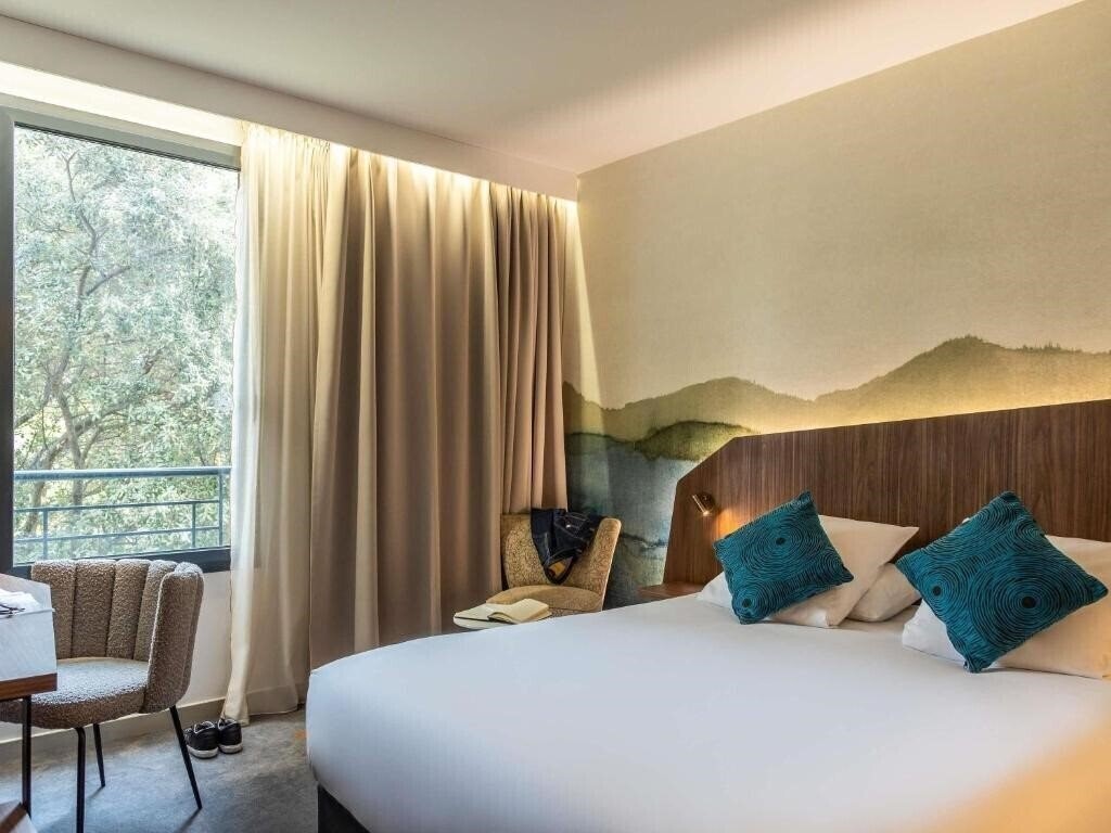 Фото Mercure Aix-En-Provence La Duranne Gare TGV 4*