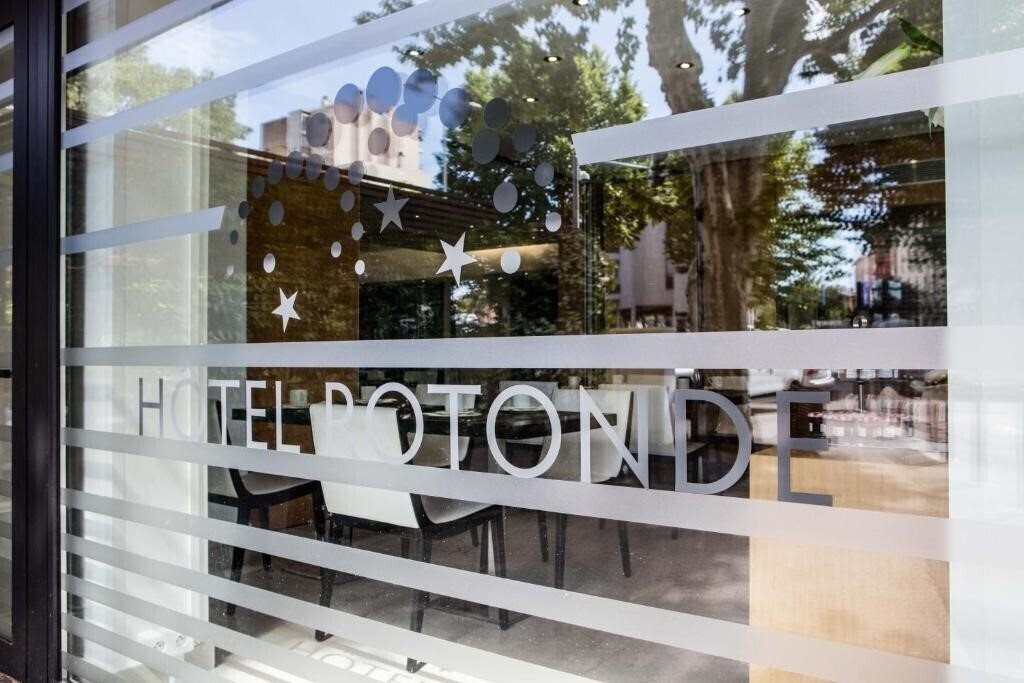 Фотографія Hotel Rotonde 4*