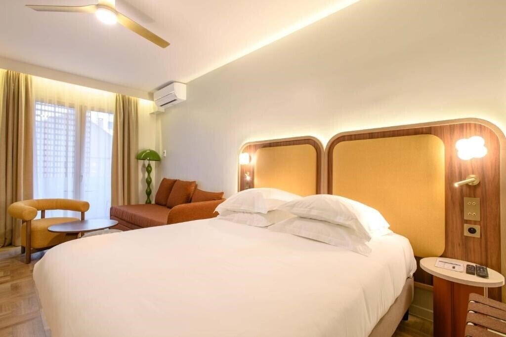 Фото Hotel Rotonde 4*