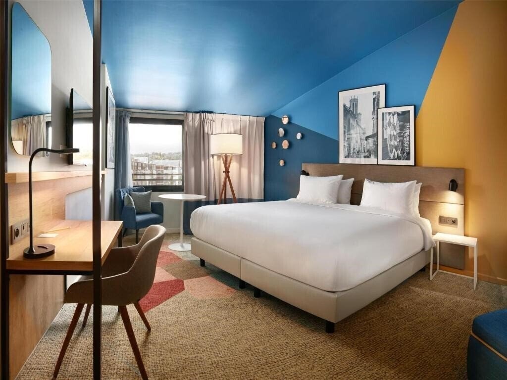 Отель Radisson Hotel Aix En Provence 4*