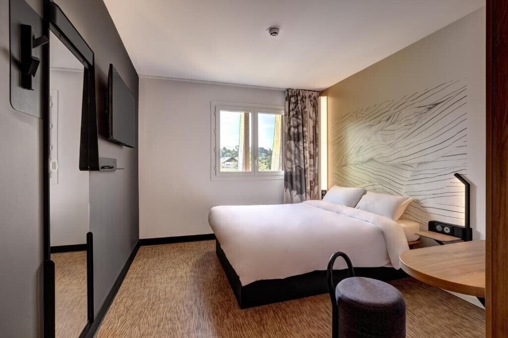 Фото B&B Hotel Evian Publier 3*
