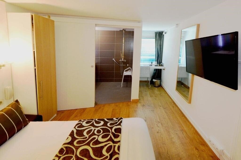 Изображение Logis Hotel des Lacs 3*