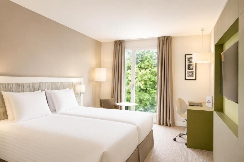 Изображение Best Western Plus Paris Meudon Ermitage 4*