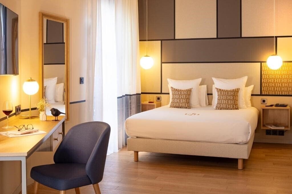 Фото Epona Hotel Sens 4*