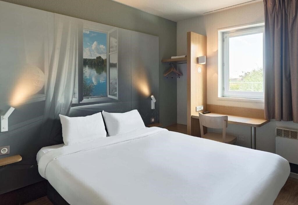 Фото B&B Hotel Evry Lisses 1 2*