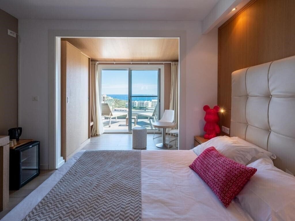Картинка Hotel Revellata & SPA 3*