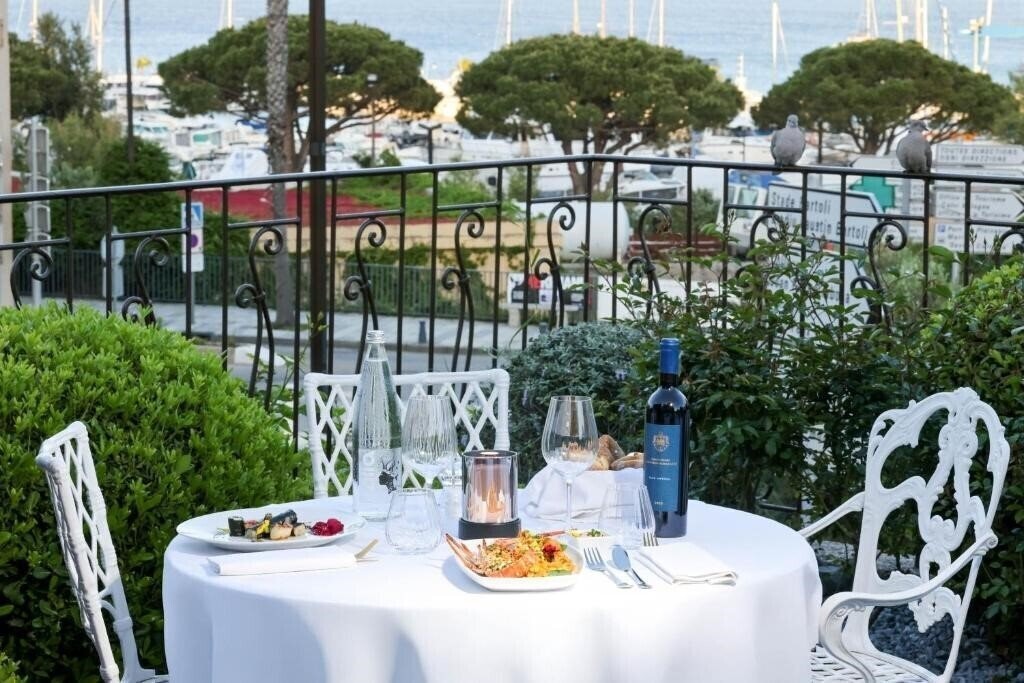 Изображение Hotel L'Abbaye Calvi 5*