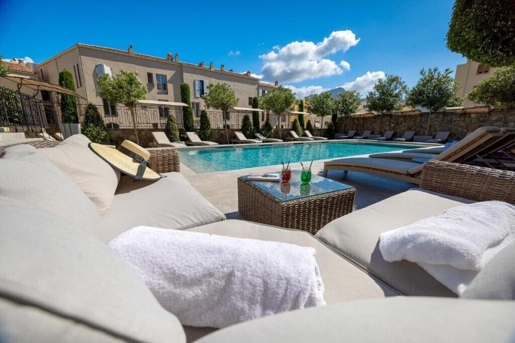 Картинка Hotel L'Abbaye Calvi 5*