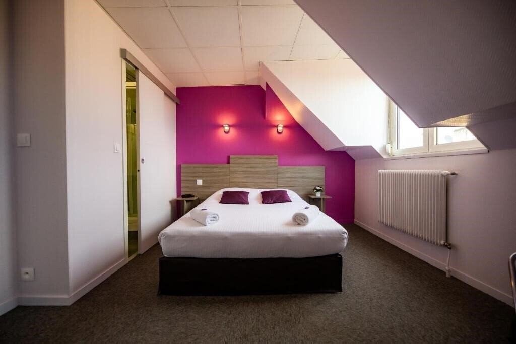 Фото Logis Hotel Du Chateau 3*