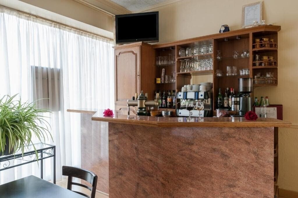 Фотография The Originals City, Hotel Le Savoy, Caen (ex. Inter-Hotel Le Savoy) 3*