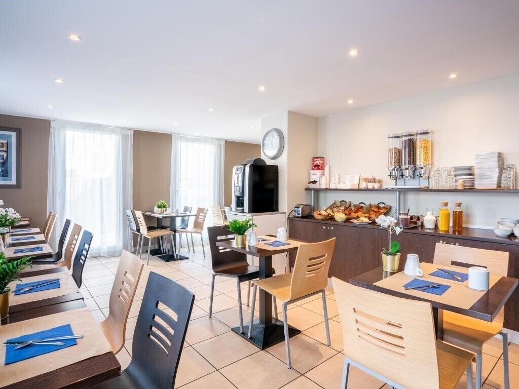Изображение Sejours & Affaires Caen Le Clos Beaumois 2*